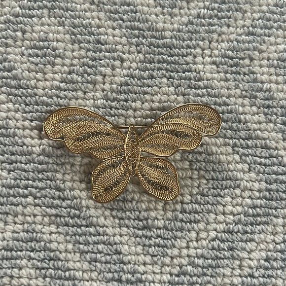 Butterfly pin - Picture 2 of 3